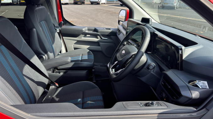 Ford Transit Custom 320 L1 Petrol Fwd 2.5 PHEV 232ps H1 Double Cab Van Sport Auto - Image 6